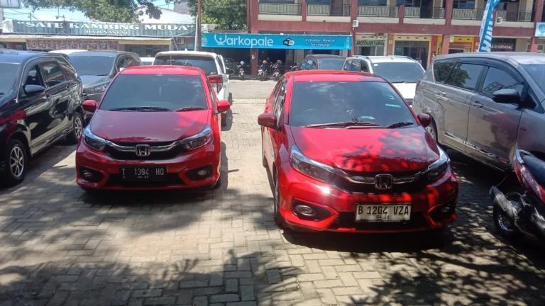 rental mobil makassar - arwin makassar
