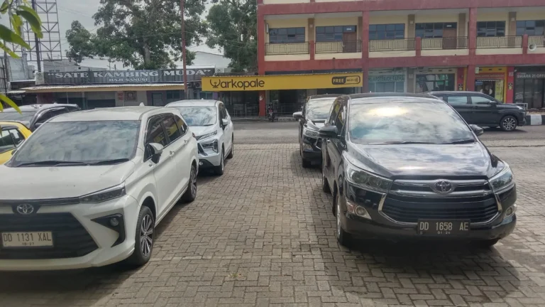 rental mobil makassar - arwin makassar