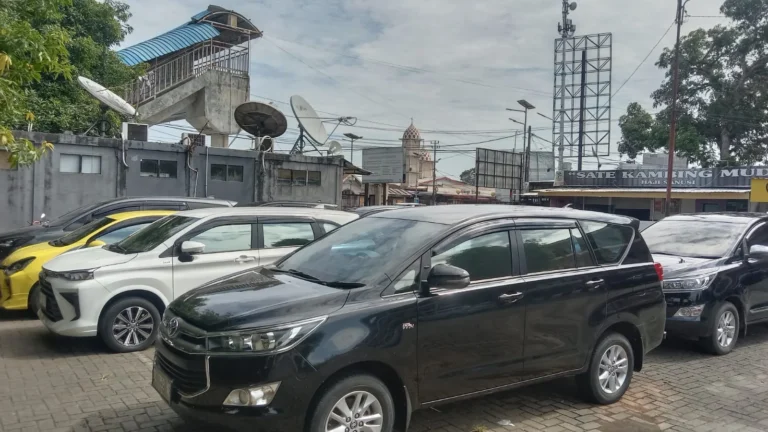rental mobil makassar - arwin makassar